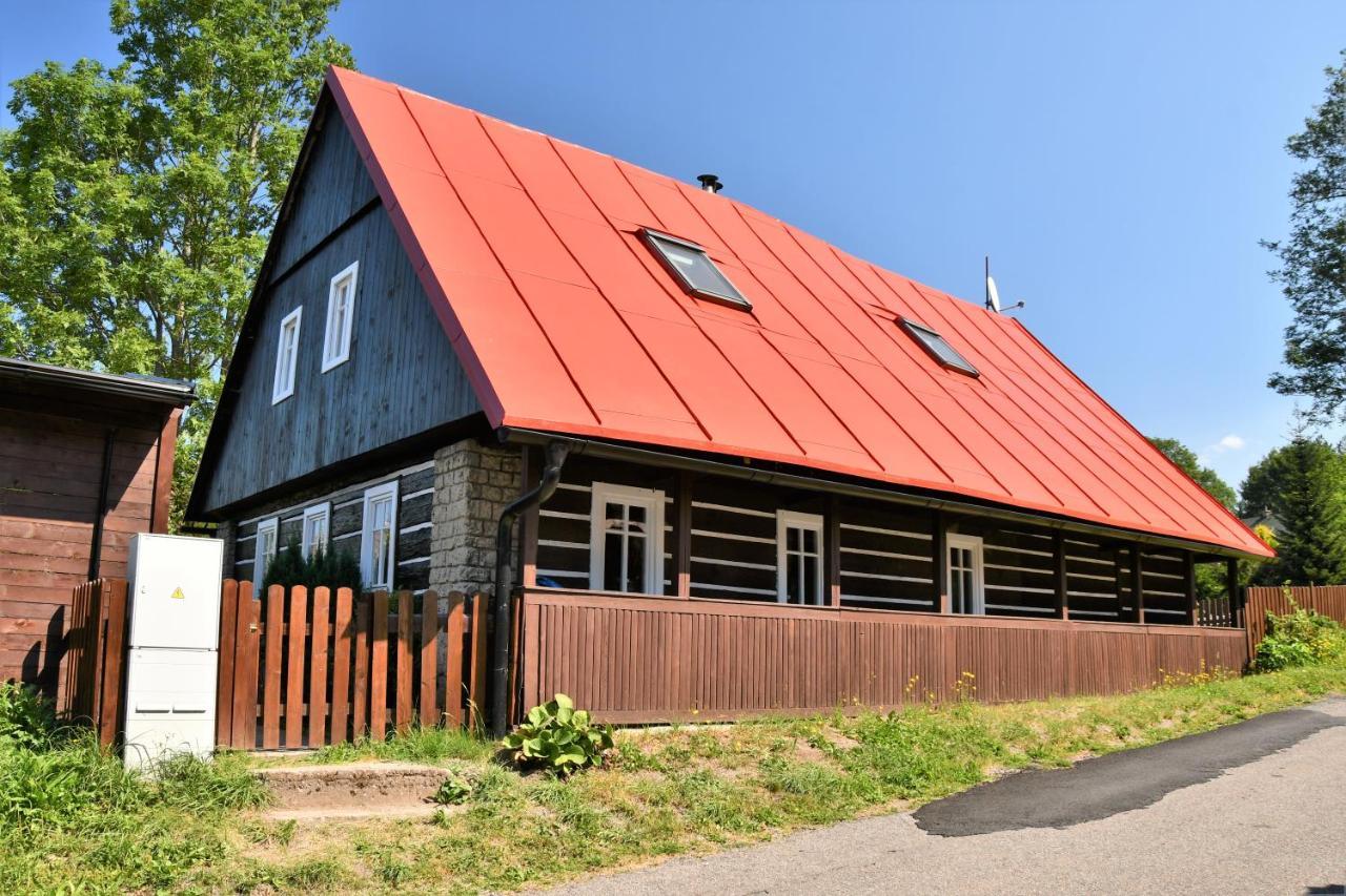 Villa Chaloupka U Lisaka Snezne  Exterior foto